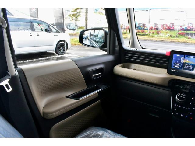 デリカミニ Ｔ　プレミアム　デリマルパッケージ　４ＷＤ　新車展示　寒冷地仕様　１２．３インチメーカーナビ　ＥＴＣ２．０　純正ドライブレコーダー　ルーフレールレス　イエローデカールパック　両側パワースライドドア（22枚目）