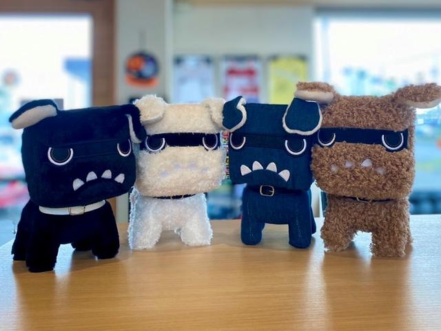 デリカＤ：５ シャモニー　４ＷＤ　本州仕入　１オーナー　ジオランダーＭ／Ｔ　新品フロントガード　両側電動スライドドア　シートヒーター　シートカバー付き（8枚目）