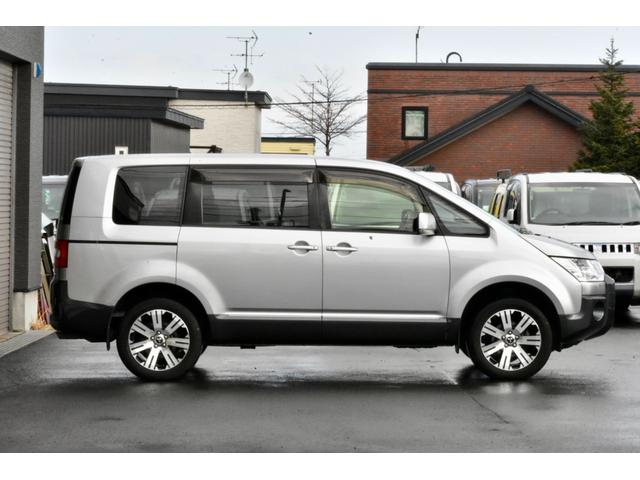 デリカＤ：５ Ｄ　パワーパッケージ　４ＷＤ　本州仕入　前期・最終型　アルパインナビ　両側電動スライドドア　シートヒーター　純正フロントプロテクター　エンジンマウント交換済（12枚目）