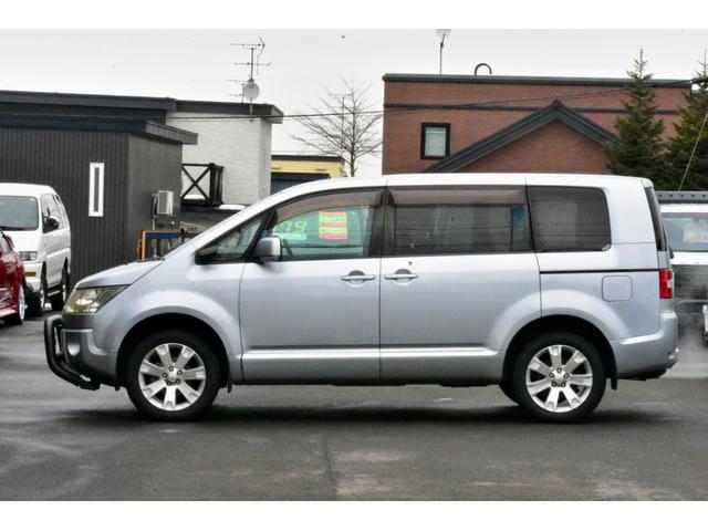 デリカＤ：５ Ｇ　ナビパッケージ　４ＷＤ　本州仕入　ロックフォードサウンド　新品フロントガード　夏冬タイヤ付き（13枚目）