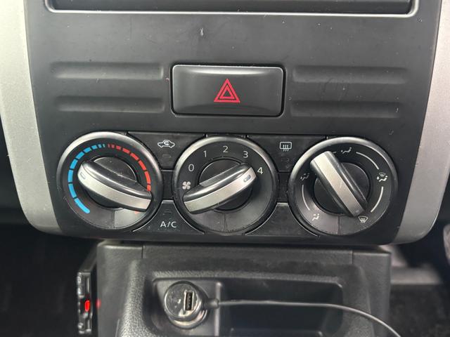 エクストレイル ２０Ｓ　４ＷＤ　ドライブレコーダー　ＥＴＣ　バックカメラ　オートクルーズコントロール　ナビ　ＴＶ　アルミホイール　キーレスエントリー　電動格納ミラー　シートヒーター　ＣＶＴ　衝突安全ボディ　ＣＤ　ＤＶＤ再生（11枚目）