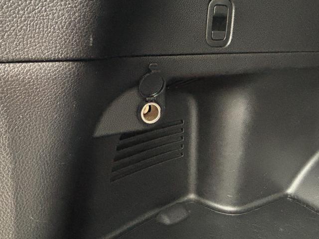 エクストレイル ２０Ｓ　４ＷＤ　ドライブレコーダー　ＥＴＣ　バックカメラ　オートクルーズコントロール　ナビ　ＴＶ　アルミホイール　キーレスエントリー　電動格納ミラー　シートヒーター　ＣＶＴ　衝突安全ボディ　ＣＤ　ＤＶＤ再生（23枚目）