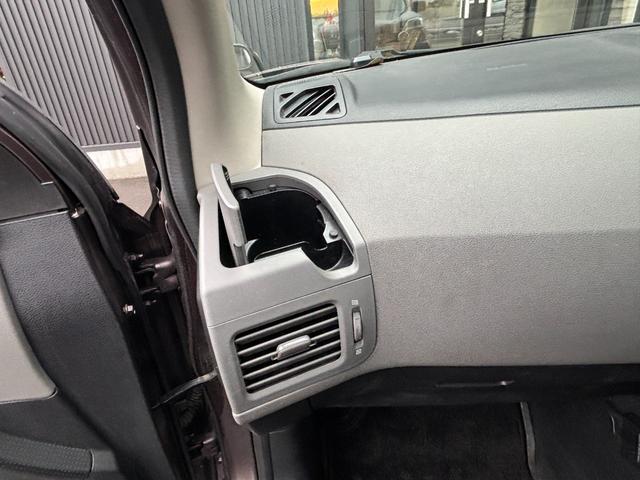 エクストレイル ２０Ｓ　４ＷＤ　ドライブレコーダー　ＥＴＣ　バックカメラ　オートクルーズコントロール　ナビ　ＴＶ　アルミホイール　キーレスエントリー　電動格納ミラー　シートヒーター　ＣＶＴ　衝突安全ボディ　ＣＤ　ＤＶＤ再生（42枚目）