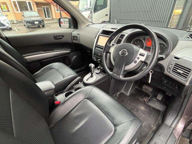 エクストレイル ２０Ｓ　４ＷＤ　ドライブレコーダー　ＥＴＣ　バックカメラ　オートクルーズコントロール　ナビ　ＴＶ　アルミホイール　キーレスエントリー　電動格納ミラー　シートヒーター　ＣＶＴ　衝突安全ボディ　ＣＤ　ＤＶＤ再生（45枚目）