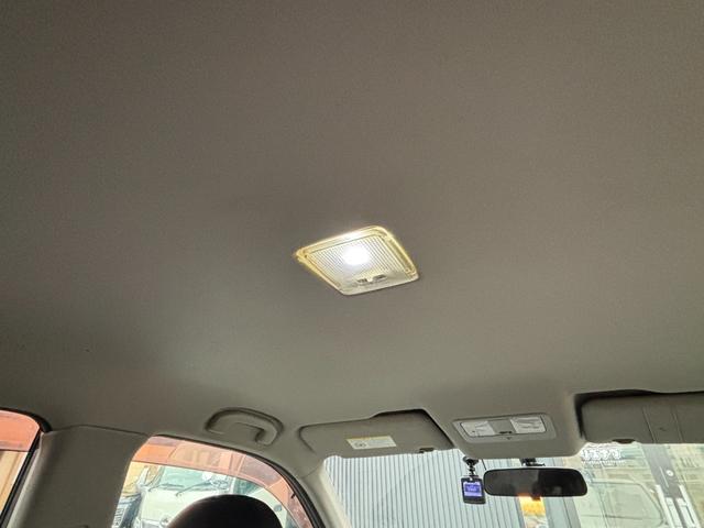 エクストレイル ２０Ｓ　４ＷＤ　ドライブレコーダー　ＥＴＣ　バックカメラ　オートクルーズコントロール　ナビ　ＴＶ　アルミホイール　キーレスエントリー　電動格納ミラー　シートヒーター　ＣＶＴ　衝突安全ボディ　ＣＤ　ＤＶＤ再生（47枚目）