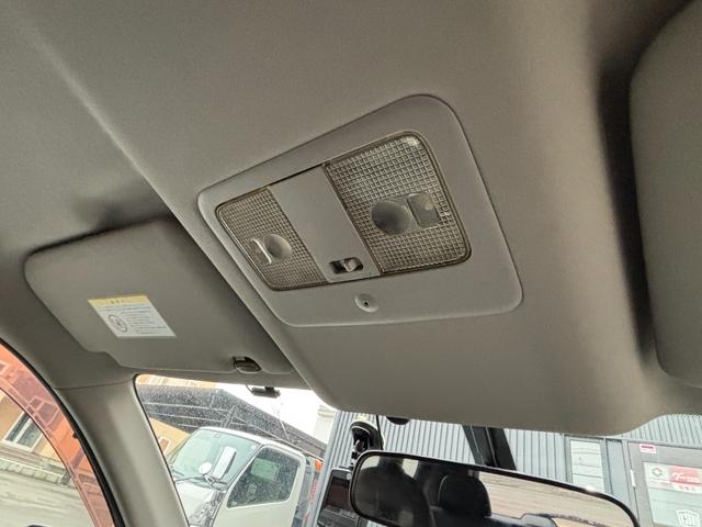 エクストレイル ２０Ｓ　４ＷＤ　ドライブレコーダー　ＥＴＣ　バックカメラ　オートクルーズコントロール　ナビ　ＴＶ　アルミホイール　キーレスエントリー　電動格納ミラー　シートヒーター　ＣＶＴ　衝突安全ボディ　ＣＤ　ＤＶＤ再生（51枚目）