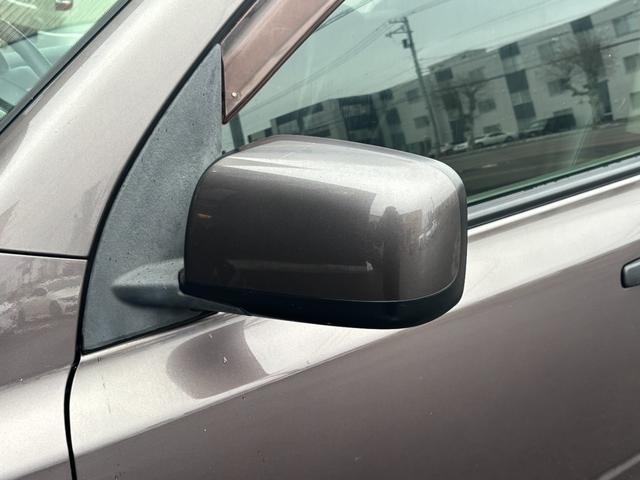 エクストレイル ２０Ｓ　４ＷＤ　ドライブレコーダー　ＥＴＣ　バックカメラ　オートクルーズコントロール　ナビ　ＴＶ　アルミホイール　キーレスエントリー　電動格納ミラー　シートヒーター　ＣＶＴ　衝突安全ボディ　ＣＤ　ＤＶＤ再生（53枚目）