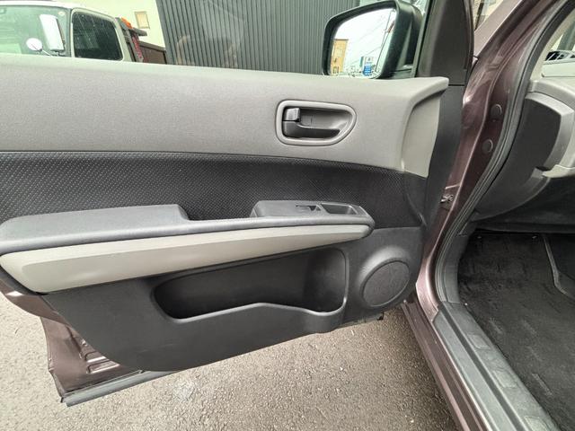 エクストレイル ２０Ｓ　４ＷＤ　ドライブレコーダー　ＥＴＣ　バックカメラ　オートクルーズコントロール　ナビ　ＴＶ　アルミホイール　キーレスエントリー　電動格納ミラー　シートヒーター　ＣＶＴ　衝突安全ボディ　ＣＤ　ＤＶＤ再生（56枚目）