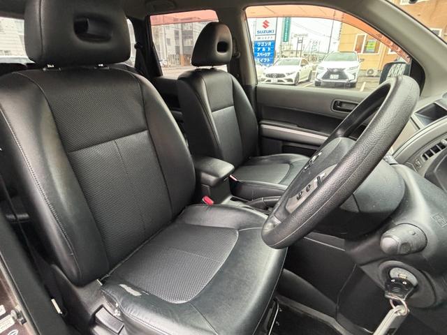 エクストレイル ２０Ｓ　４ＷＤ　ドライブレコーダー　ＥＴＣ　バックカメラ　オートクルーズコントロール　ナビ　ＴＶ　アルミホイール　キーレスエントリー　電動格納ミラー　シートヒーター　ＣＶＴ　衝突安全ボディ　ＣＤ　ＤＶＤ再生（62枚目）