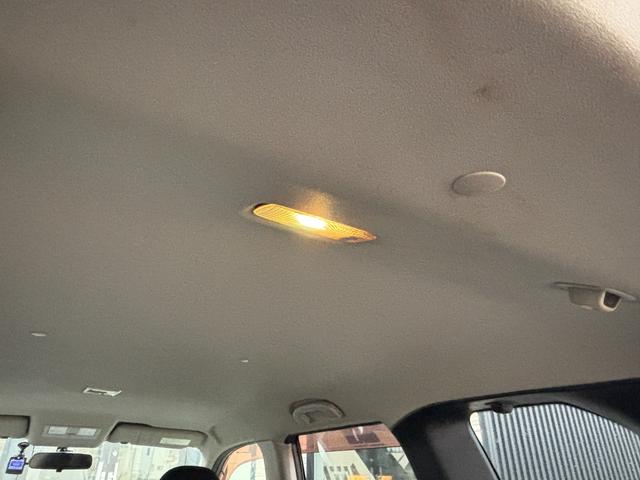 エクストレイル ２０Ｓ　４ＷＤ　ドライブレコーダー　ＥＴＣ　バックカメラ　オートクルーズコントロール　ナビ　ＴＶ　アルミホイール　キーレスエントリー　電動格納ミラー　シートヒーター　ＣＶＴ　衝突安全ボディ　ＣＤ　ＤＶＤ再生（69枚目）