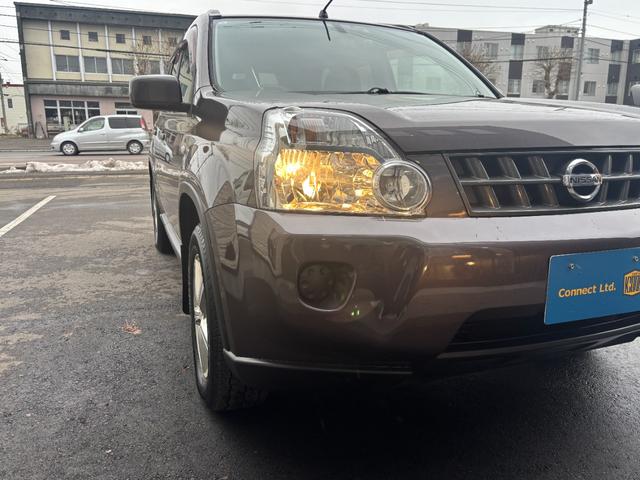 エクストレイル ２０Ｓ　４ＷＤ　ドライブレコーダー　ＥＴＣ　バックカメラ　オートクルーズコントロール　ナビ　ＴＶ　アルミホイール　キーレスエントリー　電動格納ミラー　シートヒーター　ＣＶＴ　衝突安全ボディ　ＣＤ　ＤＶＤ再生（70枚目）