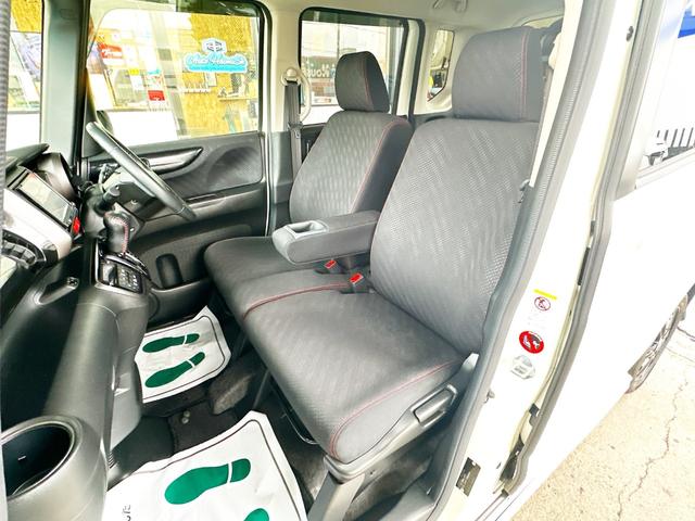 Ｎ－ＢＯＸカスタム Ｇ・Ａパッケージ　４ＷＤ　寒冷地仕様　社外ナビ　片側パワースライド　バックカメラ　フルセグＴＶ　オートエアコン　ＨＩＤ　オートライト　アイドリングストップ　純正１４インチアルミ（20枚目）