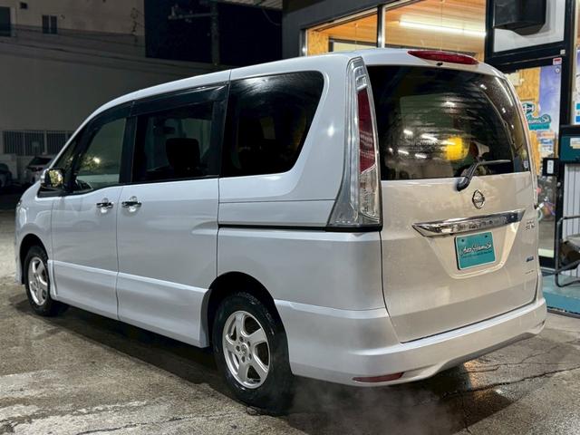 セレナ ハイウェイスター 4WD 純正ナビ 後席モニター 両側パワースライド アイドリングストップ クルーズコントロール HID ETC オートエアコン プッシュスタート バックカメラ Bluetoothオーディオ(7枚目)