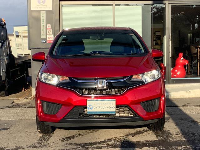 フィット １３Ｇ・Ｆパッケージ　コンフォートエディション　４ＷＤ　自社買取車　カーナビ　バックカメラ　地デジＴＶ　ＥＴＣ　プッシュスタート　エンジンスターター　シートヒーター（3枚目）