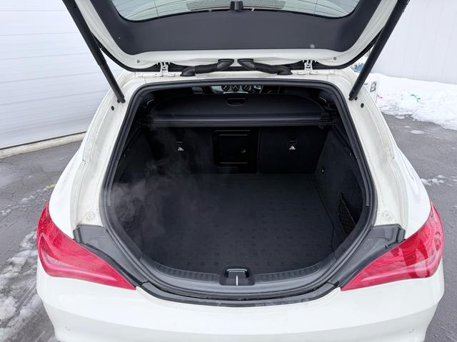 CLAクラス シューティングブレーク CLA250シュポルト4マチックシュティングブレーク スマートキー プッシュスタート バックカメラ 地デジ※走行中OK ETC ドラレコ デジタルインナーミラー(42枚目)