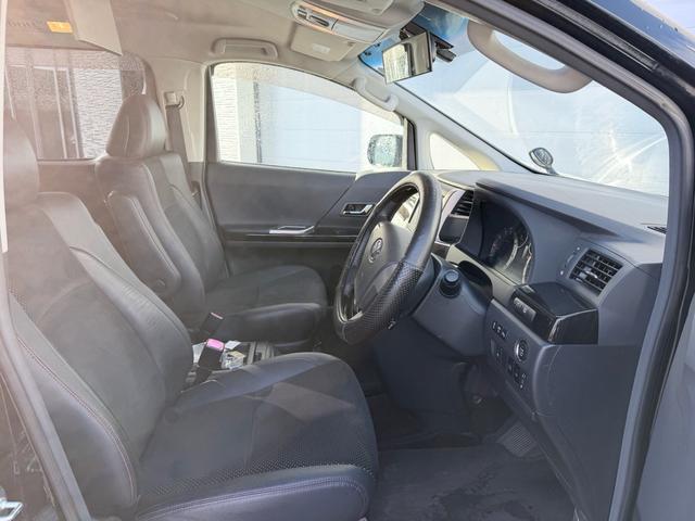 ヴェルファイア ２．４Ｚ　ゴールデンアイズＩＩ　純正ナビ　バックカメラ　地デジ　フリップダウンモニター　ハーフレザー　スタッドレス　スマートキー×２　純正エンジンスターター　モデリスタダウンサス（11枚目）