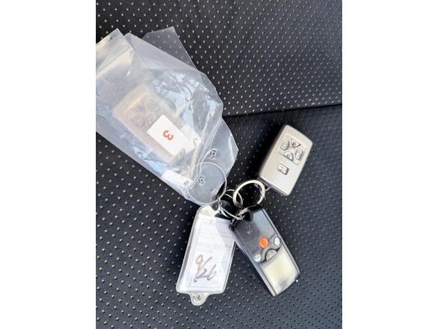 ヴェルファイア ２．４Ｚ　ゴールデンアイズＩＩ　純正ナビ　バックカメラ　地デジ　フリップダウンモニター　ハーフレザー　スタッドレス　スマートキー×２　純正エンジンスターター　モデリスタダウンサス（31枚目）