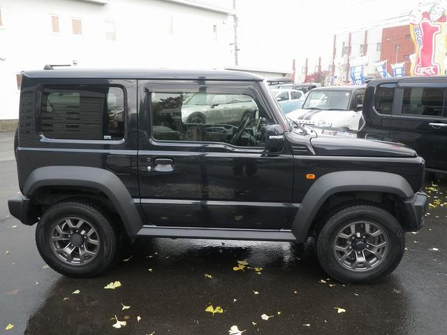 ジムニーシエラ ＪＣ　自社販売１オーナー　８インチナビ　エンジンスターター　前後ドラレコ　夏冬タイヤ＋ホイール（5枚目）