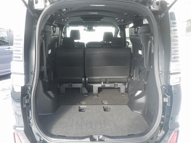 ヴォクシー ＺＳ　自社販売１オーナー　寒冷地仕様　社外ナビ　バックカメラ　ドライブレコーダー　エンジンスターター　フリップダウンモニター　夏冬タイヤ＋アルミホイール付き（12枚目）