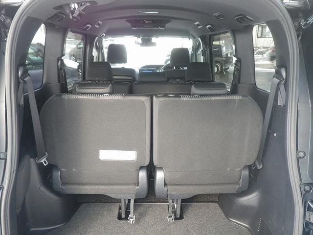 ヴォクシー ＺＳ　自社販売１オーナー　寒冷地仕様　社外ナビ　バックカメラ　ドライブレコーダー　エンジンスターター　フリップダウンモニター　夏冬タイヤ＋アルミホイール付き（15枚目）