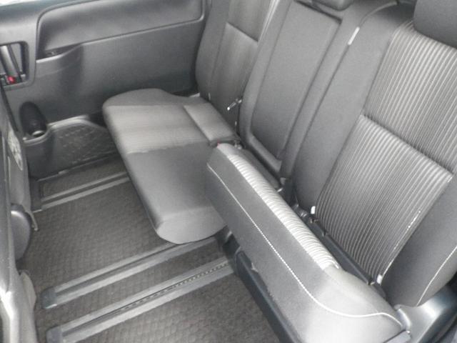 ヴォクシー ＺＳ　自社販売１オーナー　寒冷地仕様　社外ナビ　バックカメラ　ドライブレコーダー　エンジンスターター　フリップダウンモニター　夏冬タイヤ＋アルミホイール付き（20枚目）