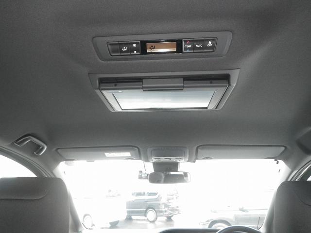 ヴォクシー ＺＳ　自社販売１オーナー　寒冷地仕様　社外ナビ　バックカメラ　ドライブレコーダー　エンジンスターター　フリップダウンモニター　夏冬タイヤ＋アルミホイール付き（26枚目）