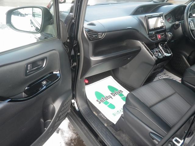 ヴォクシー ＺＳ　自社販売１オーナー　寒冷地仕様　社外ナビ　バックカメラ　ドライブレコーダー　エンジンスターター　フリップダウンモニター　夏冬タイヤ＋アルミホイール付き（39枚目）