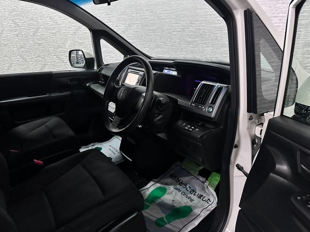 ステップワゴンスパーダ Ｚ　純正ナビ　ワンセグ　バックカメラ　フォグランプ（6枚目）