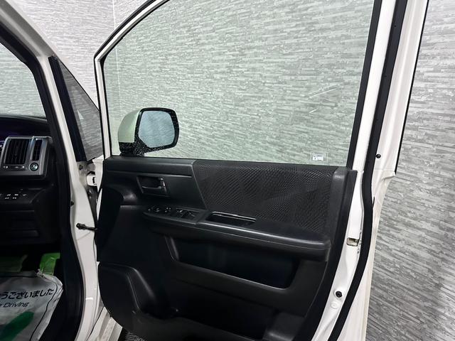 ステップワゴンスパーダ Ｚ　純正ナビ　ワンセグ　バックカメラ　フォグランプ（8枚目）