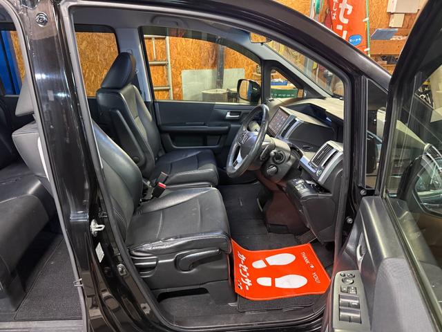 ステップワゴンスパーダ Ｚ　クールスピリット　４ＷＤ　ＷＳＲＳ　ＡＢＳ　スマートキー　純正９型ナビＴＶバックモニター　ＥＴＣ　両側パワースライドドア　横滑り防止　クルーズコントロール　ワイパーデアイサー（16枚目）