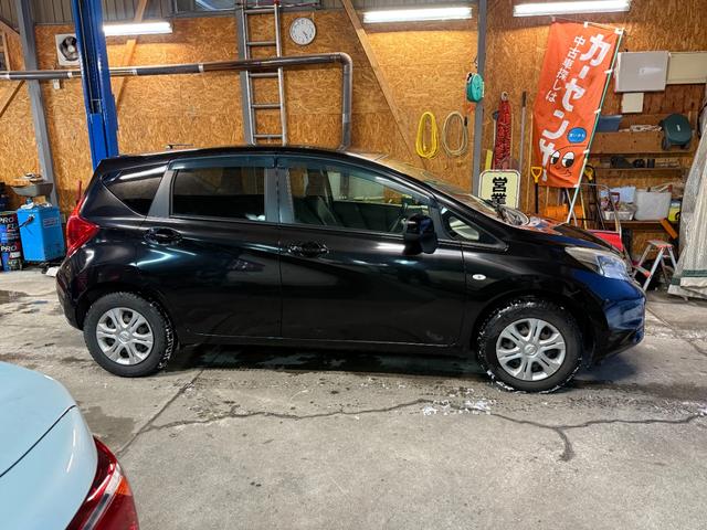 ノート Ｘ　ＦＯＵＲ　４ＷＤ　ＷＳＲＳ　ＡＢＳ　インテリジェントキー　プッシュスタート　純正ナビＴＶ　横滑り防止（15枚目）