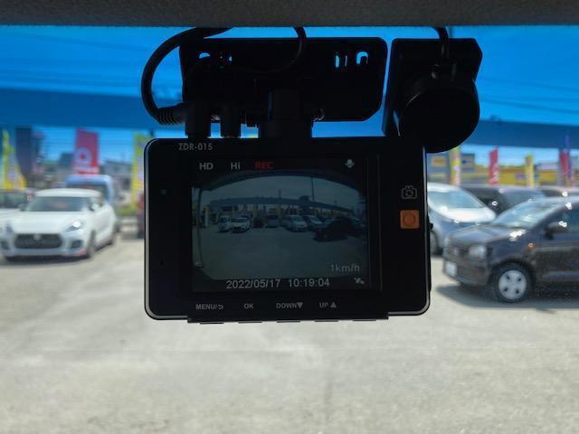 2トーンカラースタイル G・Lパッケージ 4WD ワンオーナー 夏冬タイヤ 前後ドライブレコーダー 純正Bluetooth対応ナビ ETC バックカメラ AUX接続 ワンセグTV シートヒーター ミラーヒーター 禁煙車 パワースライドドア(15枚目)