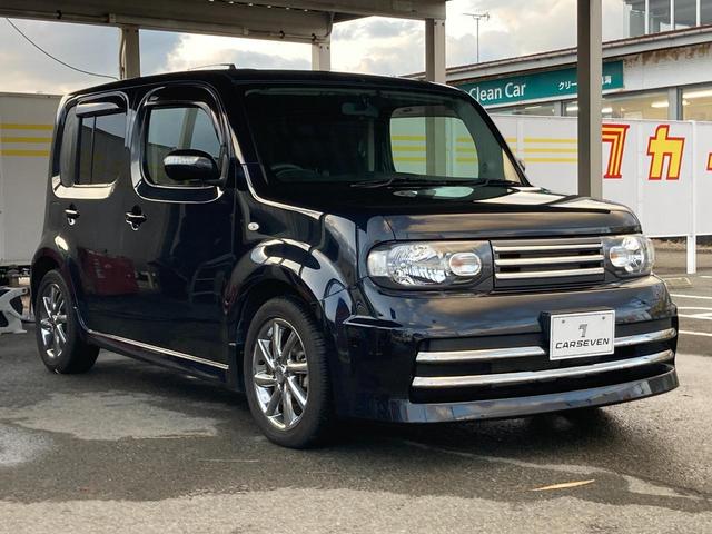 キューブ ライダー　ブラックライン　４ＷＤ　純正エアロ　純正ホイール　スマートキー　キーレス　ＥＴＣ　オートエアコン　２ＷＤ・４ＷＤ切り替え　プッシュスタート　社外シートカバー　盗難防止装置　ベンチシート　ドアバイザー　シガーソケット（3枚目）