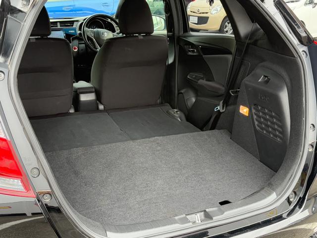 フィットハイブリッド Ｓ　ホンダセンシング　４ＷＤ　純正ナビ　バックカメラ　フルセグ　ＥＴＣ　Ｂｌｕｅｔｏｏｔｈ接続　追従クルコン　衝突被害軽減ブレーキ　レーンキープ　誤発進抑制システム　ＣＤ／ＤＶＤ再生　キーレス　ワイパーデアイサー（33枚目）
