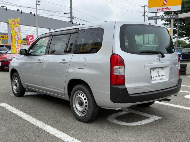 プロボックス ＧＬ　４ＷＤ　夏冬タイヤ　社外ナビ　ＣＤ再生　ワンセグＴＶ　衝突被害軽減ブレーキ　レーンキープ　オートライト　インパネテーブル　センターコンソールトレイ　ＥＳＣ　フォグランプ（7枚目）