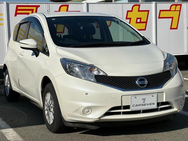 ノート X FOUR 4WD 寒冷地仕様 夏冬タイヤ付 社外エンジンスターター 純正ナビ バックカメラ ETC クリアランスソナー Bluetooth接続 ワンセグ キーレス 4WD切り替え オートライト マニュアルAC(8枚目)