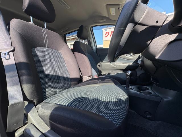 ノート X FOUR 4WD 寒冷地仕様 夏冬タイヤ付 社外エンジンスターター 純正ナビ バックカメラ ETC クリアランスソナー Bluetooth接続 ワンセグ キーレス 4WD切り替え オートライト マニュアルAC(27枚目)