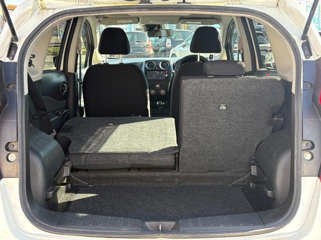 ノート X FOUR 4WD 寒冷地仕様 夏冬タイヤ付 社外エンジンスターター 純正ナビ バックカメラ ETC クリアランスソナー Bluetooth接続 ワンセグ キーレス 4WD切り替え オートライト マニュアルAC(32枚目)