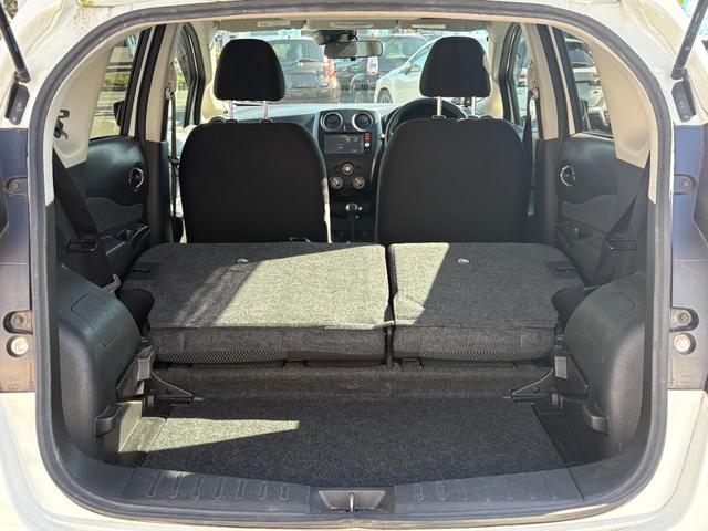 ノート X FOUR 4WD 寒冷地仕様 夏冬タイヤ付 社外エンジンスターター 純正ナビ バックカメラ ETC クリアランスソナー Bluetooth接続 ワンセグ キーレス 4WD切り替え オートライト マニュアルAC(33枚目)