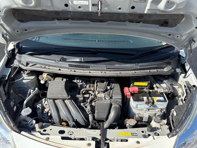 ノート X FOUR 4WD 寒冷地仕様 夏冬タイヤ付 社外エンジンスターター 純正ナビ バックカメラ ETC クリアランスソナー Bluetooth接続 ワンセグ キーレス 4WD切り替え オートライト マニュアルAC(36枚目)