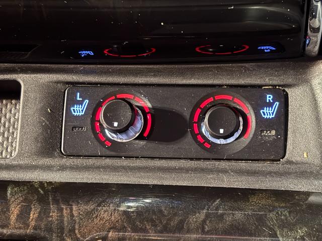 ヴェルファイアハイブリッド ＺＲ　Ｇエディション　４ＷＤ　純正ＪＢＬナビ　寒冷地仕様　バックカメラ　全方位カメラ　ＥＴＣ　両側パワスラ　電動リアゲート　クルコン　シートヒーター　ステアリングヒーター　Ｂｌｕｅｔｏｏｔｈ　フリップダウン　オットマン（31枚目）