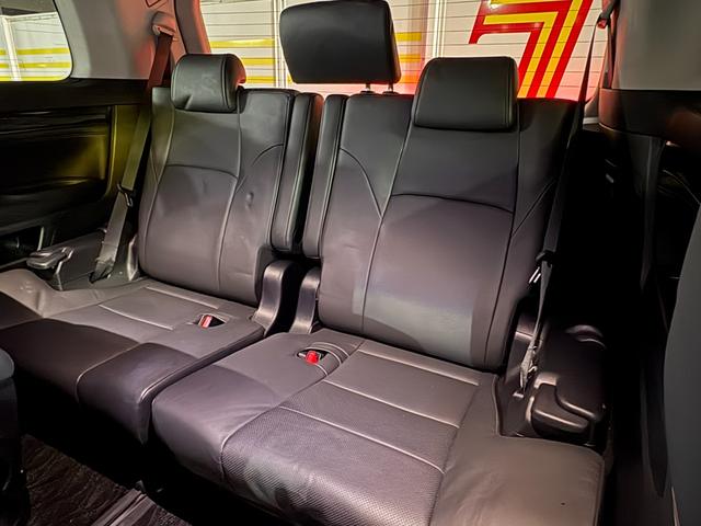 ヴェルファイアハイブリッド ＺＲ　Ｇエディション　４ＷＤ　純正ＪＢＬナビ　寒冷地仕様　バックカメラ　全方位カメラ　ＥＴＣ　両側パワスラ　電動リアゲート　クルコン　シートヒーター　ステアリングヒーター　Ｂｌｕｅｔｏｏｔｈ　フリップダウン　オットマン（40枚目）