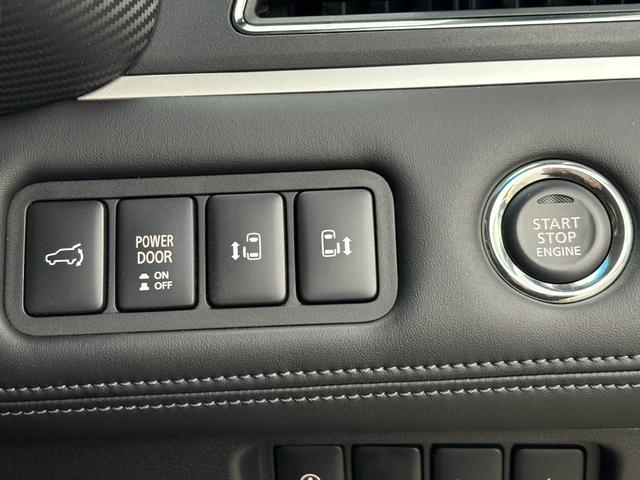 デリカＤ：５ Ｐ　ＪＡＯＳグリル／スキットバー／フェンダーガーニッシュ／Ｆ．Ｒマッドガード　バグガード　純正ウイング　オープンカントリーマッドタイヤ　オートステップ　純ナビ　全方位　両側パワスラ　電動リアゲート　ＥＴＣ（20枚目）