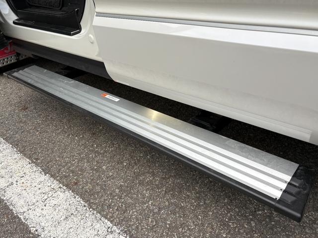 デリカＤ：５ Ｐ　ＪＡＯＳグリル／スキットバー／フェンダーガーニッシュ／Ｆ．Ｒマッドガード　バグガード　純正ウイング　オープンカントリーマッドタイヤ　オートステップ　純ナビ　全方位　両側パワスラ　電動リアゲート　ＥＴＣ（44枚目）