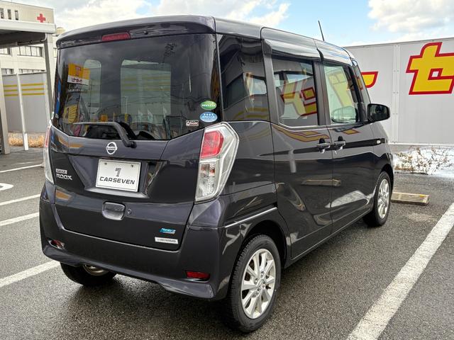★車内は隅々までクリーニングしております！ぜひ現車をご覧ください★