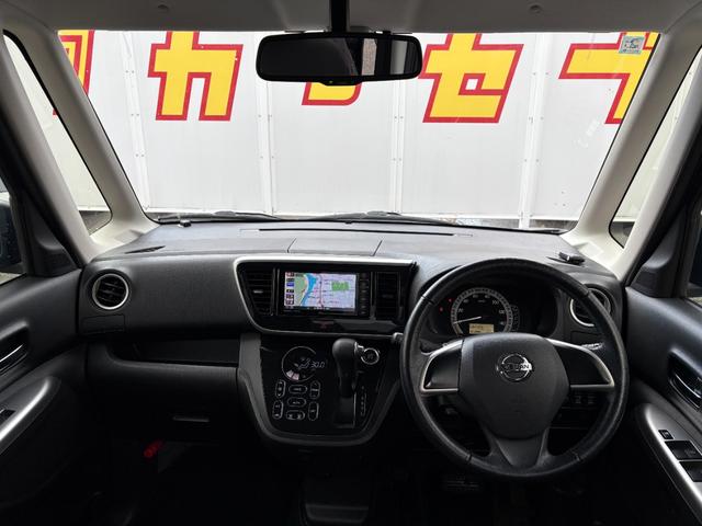 ★とても広く、ゆったりとしています！運転席からの視界も見やすく、運転しやすいですよ★