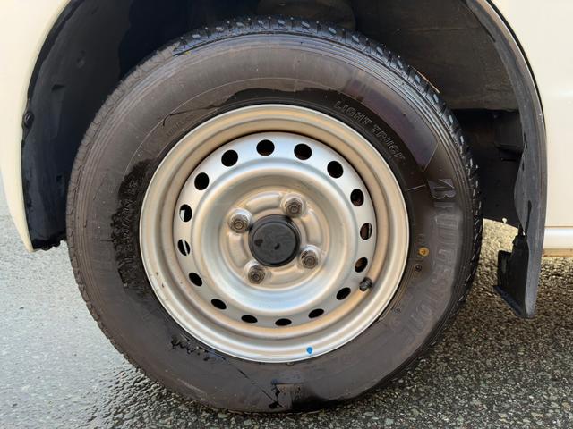 NV100クリッパーバン DX 4WD/5速MT/横滑り防止装置/キーレス/パワーウィンドウ/エアバック/両側スライドドア(10枚目)