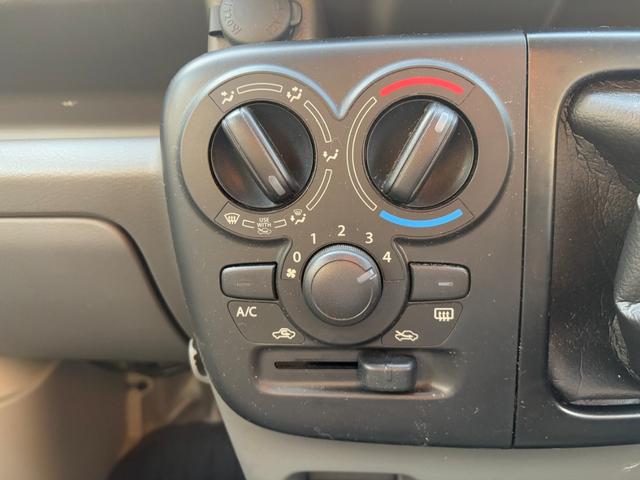 NV100クリッパーバン DX 4WD/5速MT/横滑り防止装置/キーレス/パワーウィンドウ/エアバック/両側スライドドア(22枚目)