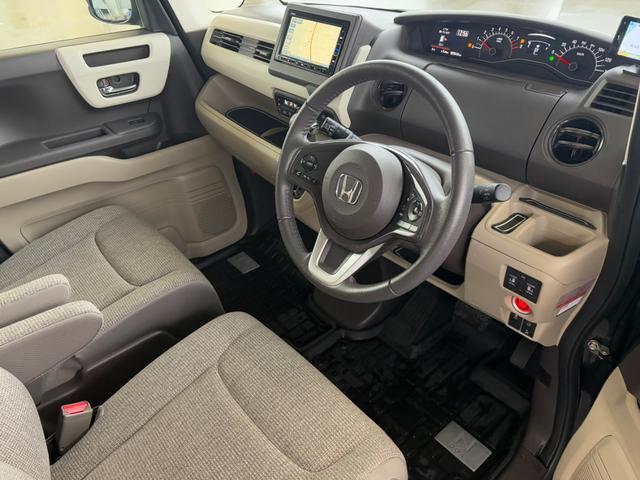 Ｎ－ＢＯＸ Ｇ・ＥＸターボホンダセンシング　４ＷＤ／純正ナビ／バックカメラ／ホンダセイシング／シートヒーター／ＥＴＣ／前後ドライブレコーダー／フルセグＴＶ／両側パワースライドドア（41枚目）