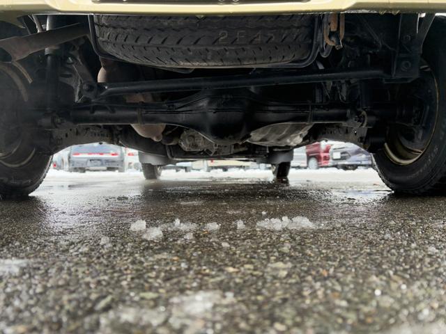 ハイゼットカーゴ デッキバン　４ＷＤ／５速ＭＴ／スマートアシスト３／フォグランプ／両側スライドドア（40枚目）